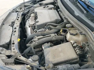 2017 Chevrolet Cruze LT z VIN 1G1BE5SM4H7108088, wystawiony jako IAAI lot #42994352 z przebiegiem 83 189 mil mil oraz . Historia ofert i sprzedaży dostępna na DreamBid. Obrazek 19.