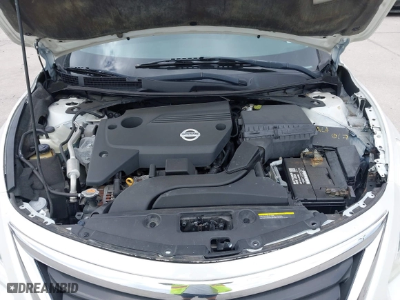 2015 Nissan Altima 2.5 with VIN 1N4AL3AP9FC212952, listed as a IAAI auction lot 41953425 with 104,139 mi miles. Bid and sale history available at carsss.com. Image 10.