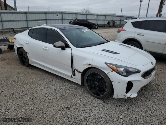 2020 Kia Stinger GT-Line with VIN KNAE15LA8L6072244, listed as a Copart auction lot 44027815 with 75,857 mi miles and Clean Title. Bid and sale history available at carsss.com. Image 4.
