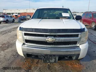 2008 Chevrolet Silverado 1500 LT w/1LT with VIN 3GCEK13M78G127985, listed as a IAAI auction lot 41453826 with 279,748 mi miles. Bid and sale history available at carsss.com. Image 12.