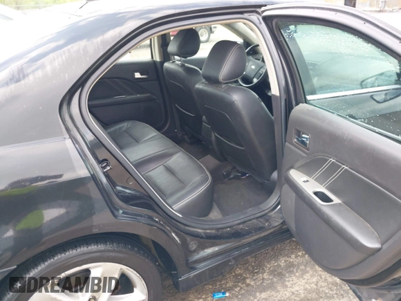 2011 Ford Fusion SPORT with VIN 3FAHP0KC6BR171723, listed as a IAAI auction lot 42072610 with 173,213 mi miles. Bid and sale history available at carsss.com. Image 8.