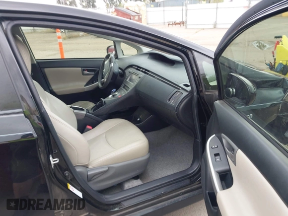 2013 Toyota Prius One with VIN JTDKN3DU4D5680616, listed as a IAAI auction lot 41903670 with 149,099 mi miles and . Bid and sale history available at DreamBid. Image 5.