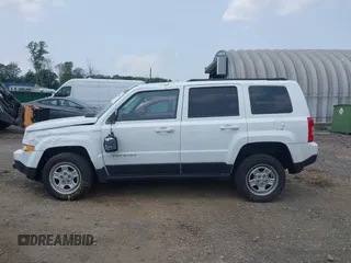 2015 Jeep Patriot Sport с VIN 1C4NJRBB6FD109330, выставлен на аукционе IAAI как лот 42486124 с пробегом 111 618 миль миль и . История ставок и продаж доступна на DreamBid. Изображение 14.