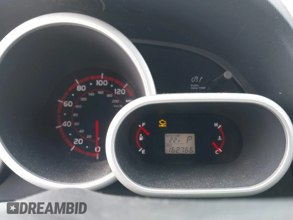 2009 Toyota Matrix with VIN 2T1KU40E69C045320, listed as a IAAI auction lot 41481764 with 162,766 mi miles. Bid and sale history available at carsss.com. Image 16.