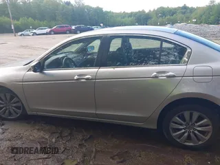 2011 Honda Accord EX-L with VIN 1HGCP3F86BA025944, listed as a IAAI auction lot 42301222 with 114,797 mi miles and . Bid and sale history available at DreamBid. Image 15.
