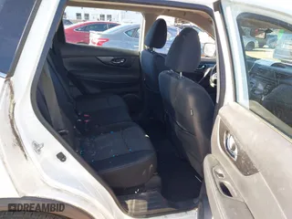 2017 Nissan Rogue SV with VIN KNMAT2MT9HP560033, listed as a IAAI auction lot 41396661 with 200,717 mi miles. Bid and sale history available at carsss.com. Image 8.