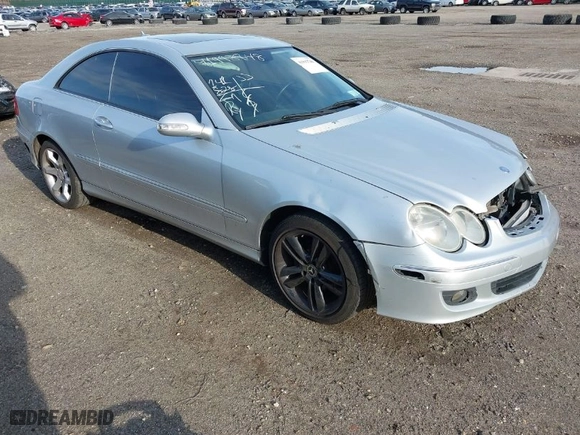 2009 Mercedes-Benz CLK-Class 3.5L with VIN WDBTJ56H89F266069, listed as a IAAI auction lot 41993748 with 141,828 mi miles. Bid and sale history available at carsss.com. Image 1.