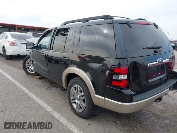 2008 Ford Explorer Eddie Bauer with VIN 1FMEU64E48UA79367, listed as a IAAI auction lot 41807919 with 211,458 mi miles. Bid and sale history available at carsss.com. Image 3.