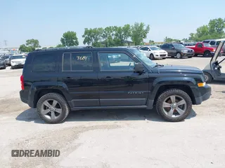 2017 Jeep Patriot Sport z VIN 1C4NJRBB8HD109011, wystawiony jako IAAI lot #42469681 z przebiegiem 207 521 mil mil oraz . Historia ofert i sprzedaży dostępna na DreamBid. Obrazek 13.