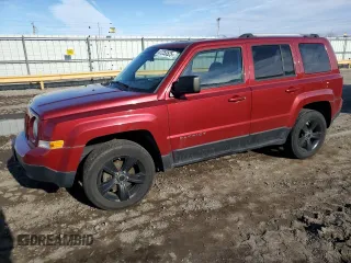 2012 Jeep Patriot Latitude with VIN 1C4NJRFB1CD689804, listed as a Copart auction lot 47253525 with 82,750 mi miles and Salvage Title. Bid and sale history available at carsss.com. Image 1.
