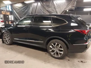 2024 Acura MDX w/Technology Package with VIN 5J8YE1H47RL022754, listed as a IAAI auction lot 41196339 with 6,829 mi miles. Bid and sale history available at carsss.com. Image 3.