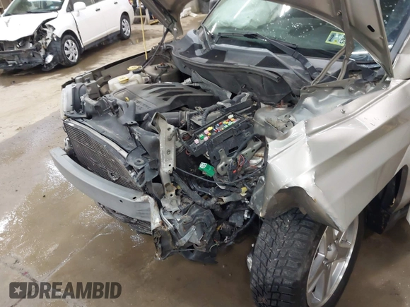 2008 Jeep Patriot Sport with VIN 1J8FT28WX8D549644, listed as a IAAI auction lot 41919125 with 125,859 mi miles. Bid and sale history available at carsss.com. Image 6.