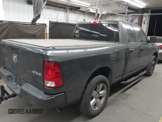 2019 Ram 1500 Tradesman z VIN 1C6RR7FG6KS625365, wystawiony jako IAAI lot #42163213 z przebiegiem 99 259 mil mil oraz . Historia ofert i sprzedaży dostępna na DreamBid. Obrazek 4.