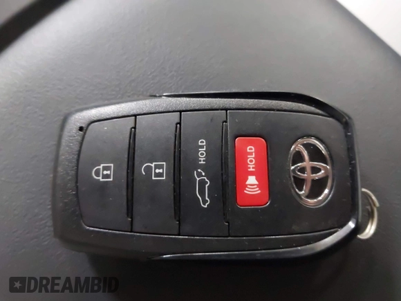 2024 Toyota Prius LE z VIN JTDADABU6R3024846, wystawiony jako IAAI lot #42256141 z przebiegiem 2 840 mil mil oraz . Historia ofert i sprzedaży dostępna na DreamBid. Obrazek 11.