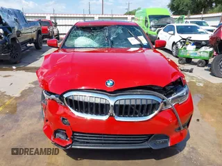 2021 BMW 3 Series 330i z VIN 3MW5R1J08M8B56246, wystawiony jako IAAI lot #42355325 z przebiegiem 48 699 mil mil oraz . Historia ofert i sprzedaży dostępna na DreamBid. Obrazek 11.