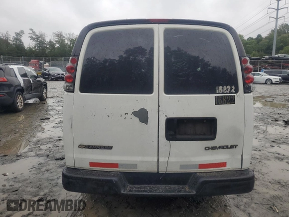 2003 Chevrolet Express Cargo with VIN 1GCGG25U831126705, listed as a Copart auction lot 73466744 with 265,323 mi miles and Salvage Title. Bid and sale history available at DreamBid. Image 6.