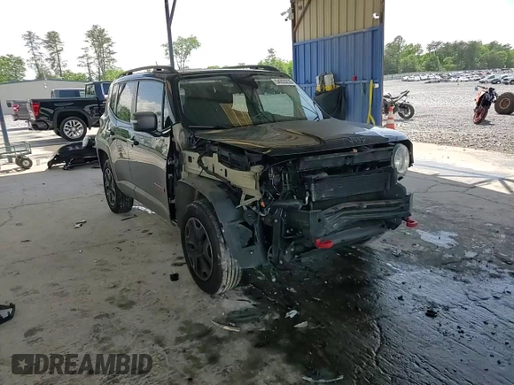 2017 Jeep Renegade Trailhawk z VIN ZACCJBCB6HPE38630, wystawiony jako Copart lot #54205235 z przebiegiem 84 745 mil mil oraz Szkoda całkowita • Salvage title. Historia ofert i sprzedaży dostępna na DreamBid. Obrazek 13.