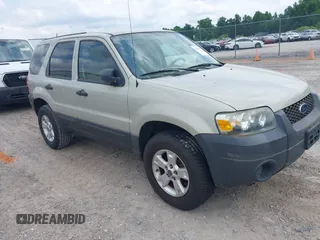 2006 Ford Escape XLT с VIN 1FMYU03146KB11557, выставлен на аукционе IAAI как лот 42433122 с пробегом 127 080 миль миль и . История ставок и продаж доступна на DreamBid. Изображение 1.