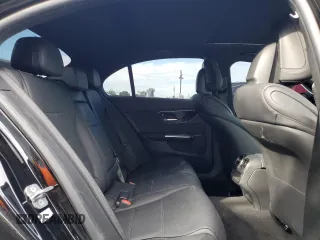 2023 Mercedes-Benz C 300 z VIN W1KAF4GB0PR135167, wystawiony jako Copart lot #44068634 z przebiegiem 9 070 mil mil oraz . Historia ofert i sprzedaży dostępna na DreamBid. Obrazek 10.