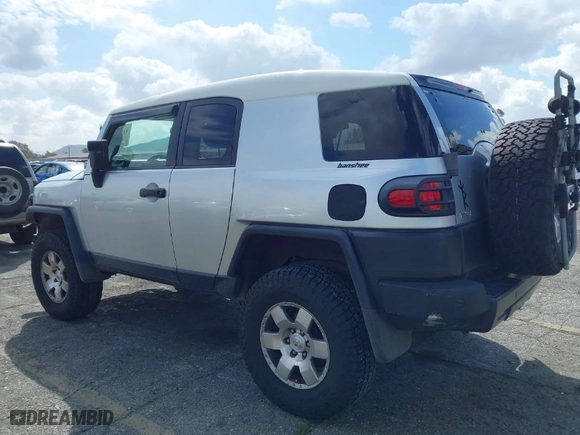 2007 Toyota FJ Cruiser with VIN JTEBU11F670055662, listed as a IAAI auction lot 41898292 with NaN miles. Bid and sale history available at carsss.com. Image 20.