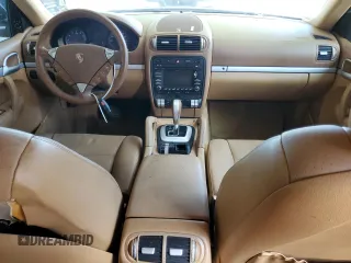 2009 Porsche Cayenne z VIN WP1AA29P09LA07571, wystawiony jako Copart lot #56428985 z przebiegiem Nie podano mil oraz Czysty tytuł • Clean title. Historia ofert i sprzedaży dostępna na DreamBid. Obrazek 8.