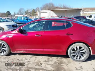 2015 Kia Optima SX Turbo with VIN 5XXGR4A68FG482416, listed as a IAAI auction lot 41547023 with 81,067 mi miles. Bid and sale history available at carsss.com. Image 15.