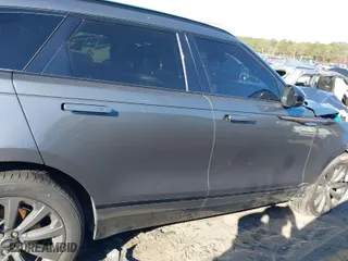 2018 Land Rover Range Rover Velar R-Dynamic SE with VIN SALYL2RN3JA734947, listed as a IAAI auction lot 40927989 with 82,713 mi miles. Bid and sale history available at carsss.com. Image 12.