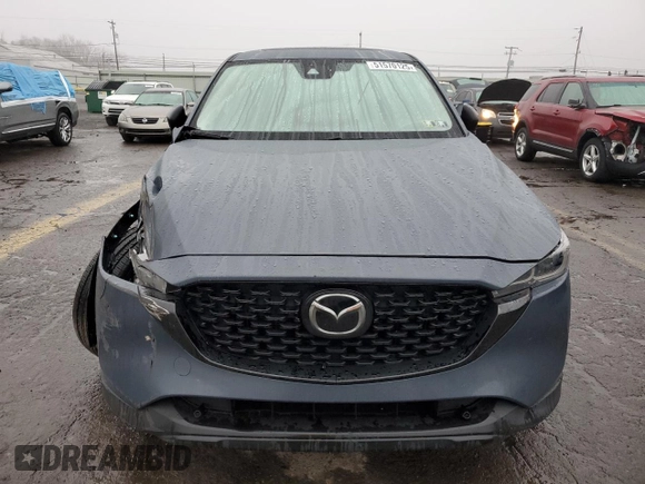 2024 Mazda CX-5 S Carbon Edition z VIN JM3KFBCM6R0367121, wystawiony jako Copart lot #51570125 z przebiegiem 49 762 mil mil oraz Szkody całkowita. Historia ofert i sprzedaży dostępna na DreamBid. Obrazek 5.