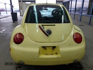 2001 Volkswagen Beetle GLS z VIN 3VWCS21C41M417502, wystawiony jako Copart lot #43071515 z przebiegiem 169 634 mil mil oraz Szkoda całkowita • Salvage title. Historia ofert i sprzedaży dostępna na DreamBid. Obrazek 6.