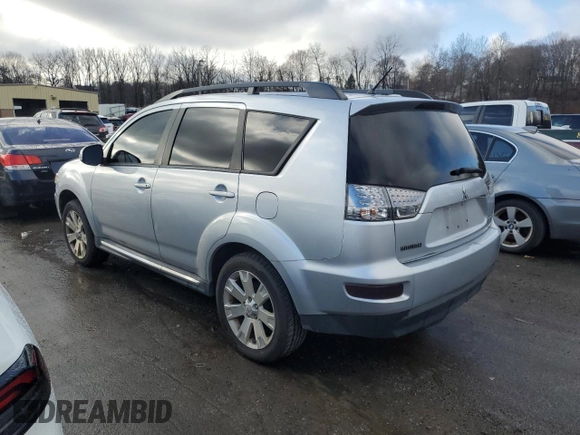 2013 Mitsubishi Outlander SE z VIN JA4JT3AW8DU014284, wystawiony jako Copart lot #85062254 z przebiegiem 167 630 mil mil oraz Czysty tytuł • Clean title. Historia ofert i sprzedaży dostępna na DreamBid. Obrazek 2.