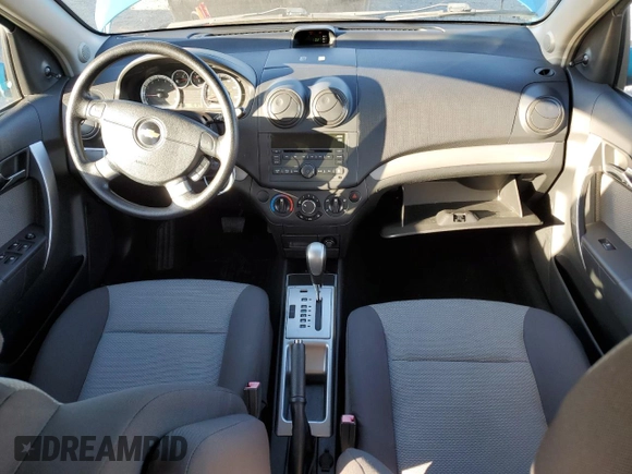 2009 Chevrolet Aveo 1LT z VIN KL1TD66E69B668367, wystawiony jako Copart lot #47278585 z przebiegiem 49 187 mil mil oraz Czysty tytuł • Clean title. Historia ofert i sprzedaży dostępna na DreamBid. Obrazek 8.