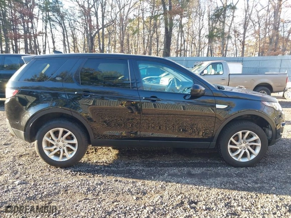 2017 Land Rover Discovery Sport HSE with VIN SALCR2BG6HH709448, listed as a IAAI auction lot 41582228 with NaN miles. Bid and sale history available at carsss.com. Image 13.
