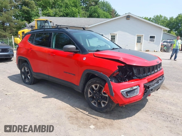2018 Jeep Compass Trailhawk z VIN 3C4NJDDBXJT334496, wystawiony jako IAAI lot #42400835 z przebiegiem 188 896 mil mil oraz . Historia ofert i sprzedaży dostępna na DreamBid. Obrazek 1.