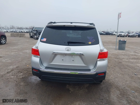 2013 Toyota Highlander Limited with VIN 5TDYK3EH3DS105986, listed as a IAAI auction lot 41506441 with 173,711 mi miles. Bid and sale history available at carsss.com. Image 17.