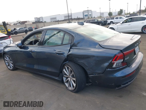 2019 Volvo S60 Momentum with VIN 7JR102FK6KG011458, listed as a IAAI auction lot 41515206 with 42,848 mi miles. Bid and sale history available at carsss.com. Image 15.