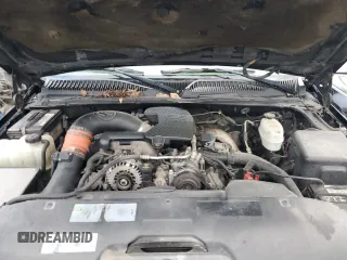 2005 GMC Sierra 3500 DRW Work Trk z VIN 1GTJK33235F863716, wystawiony jako Copart lot #84085004 z przebiegiem 233 369 mil mil oraz Szkoda całkowita • Salvage title. Historia ofert i sprzedaży dostępna na DreamBid. Obrazek 11.