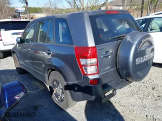 2007 Suzuki Grand Vitara with VIN JS3TE941974200708, listed as a IAAI auction lot 41589258 with 207,472 mi miles. Bid and sale history available at carsss.com. Image 3.
