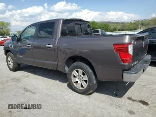 2017 Nissan Titan SV z VIN 1N6AA1EJ8HN522119, wystawiony jako Copart lot #52708905 z przebiegiem 139 582 mil mil oraz Szkoda całkowita • Salvage title. Historia ofert i sprzedaży dostępna na DreamBid. Obrazek 2.