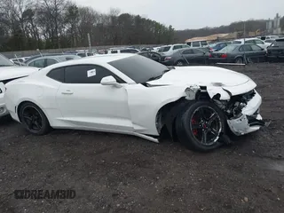 2017 Chevrolet Camaro 1LT z VIN 1G1FB1RS1H0177370, wystawiony jako IAAI lot #41849559 z przebiegiem Nie podano mil oraz . Historia ofert i sprzedaży dostępna na DreamBid. Obrazek 12.