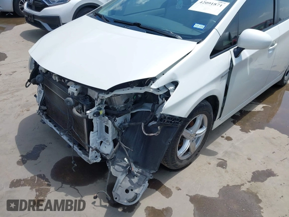 2013 Toyota Prius One z VIN JTDKN3DU1D1675316, wystawiony jako IAAI lot #42091871 z przebiegiem 200 723 mil mil oraz . Historia ofert i sprzedaży dostępna na DreamBid. Obrazek 19.