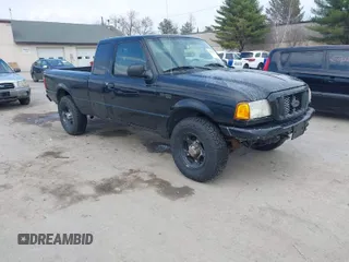 2004 Ford Ranger XL Fleet with VIN 1FTZR45E14PA14866, listed as a IAAI auction lot 42041722 with 202,324 mi miles. Bid and sale history available at carsss.com. Image 1.