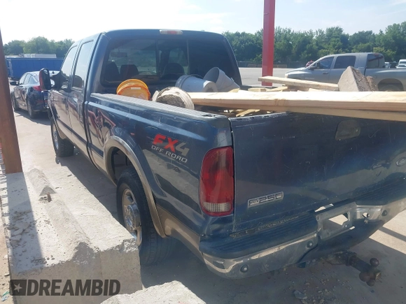 2007 Ford F-250 XL z VIN 1FTSW21P07EA89645, wystawiony jako IAAI lot #42294801 z przebiegiem 380 854 mil mil oraz . Historia ofert i sprzedaży dostępna na DreamBid. Obrazek 3.