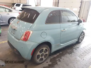 2017 FIAT 500e with VIN 3C3CFFGE7HT546071, listed as a IAAI auction lot 40858363 with 37,454 mi miles. Bid and sale history available at carsss.com. Image 4.