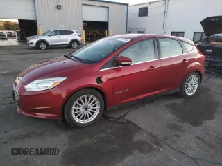2015 Ford Focus Electric z VIN 1FADP3R40FL281539, wystawiony jako Copart lot #81299154 z przebiegiem 55 239 mil mil oraz Czysty tytuł • Clean title. Historia ofert i sprzedaży dostępna na DreamBid. Obrazek 1.
