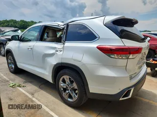 2017 Toyota Highlander Limited with VIN 5TDYZRFH1HS227670, listed as a Copart auction lot 62749185 with 90,602 mi miles and Salvage title. Bid and sale history available at DreamBid. Image 2.