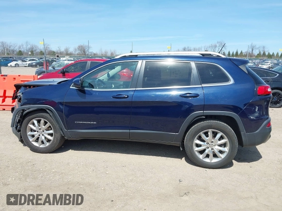 2015 Jeep Cherokee Limited with VIN 1C4PJMDS5FW649720, listed as a IAAI auction lot 42046740 with 158,147 mi miles. Bid and sale history available at carsss.com. Image 14.