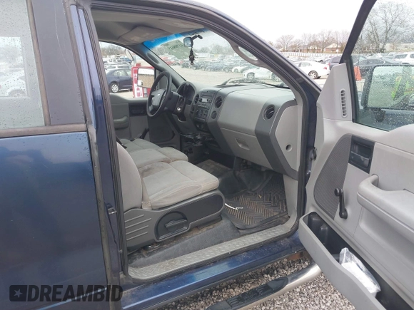 2006 Ford F-150 STX with VIN 1FTRX12W66FB10292, listed as a IAAI auction lot 41708615 with 199,214 mi miles. Bid and sale history available at carsss.com. Image 5.