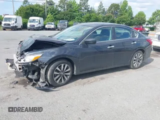 2017 Nissan Altima SL z VIN 1N4AL3AP0HC112371, wystawiony jako IAAI lot #42185520 z przebiegiem 97 781 mil mil oraz . Historia ofert i sprzedaży dostępna na DreamBid. Obrazek 2.