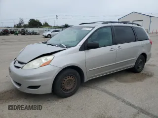2008 Toyota Sienna CE z VIN 5TDZK23C08S204745, wystawiony jako Copart lot #55127115 z przebiegiem 241 118 mil mil oraz Szkoda całkowita • Salvage title. Historia ofert i sprzedaży dostępna na DreamBid. Obrazek 1.