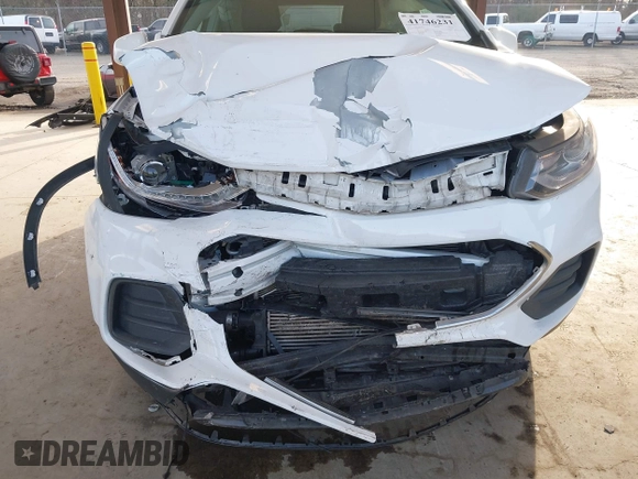 2021 Chevrolet Trax LT with VIN KL7CJPSM6MB365129, listed as a IAAI auction lot 41746231 with 75,848 mi miles. Bid and sale history available at carsss.com. Image 6.